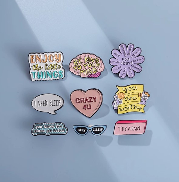 Custom Graffiti Text Enamel Pins detail 2