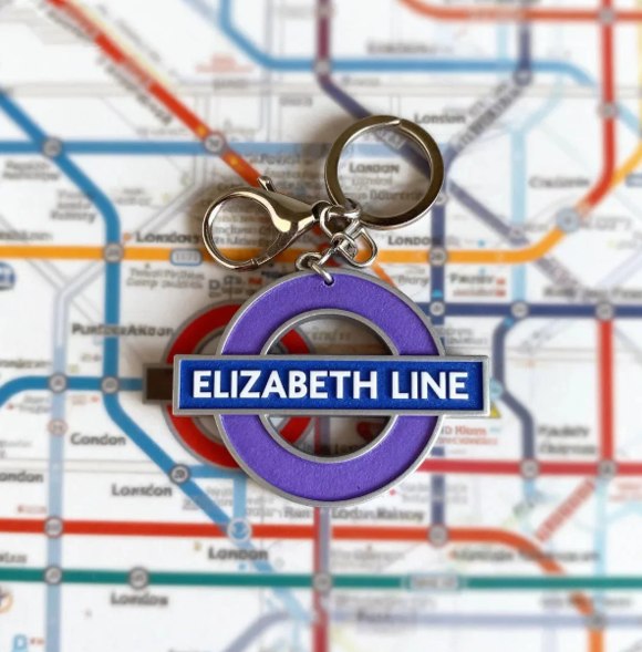 Custom London Underground-Themed Keychain product detail 5 Custom London Underground-Themed Keychain product detail 5